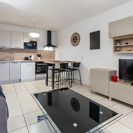 Apartment Cosy Corner Avec Garage Et Balcon Proche Part-dieu Villeurbanne