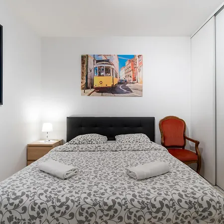 Cosy Corner Avec Garage Et Balcon Proche Part-dieu Apartment *
