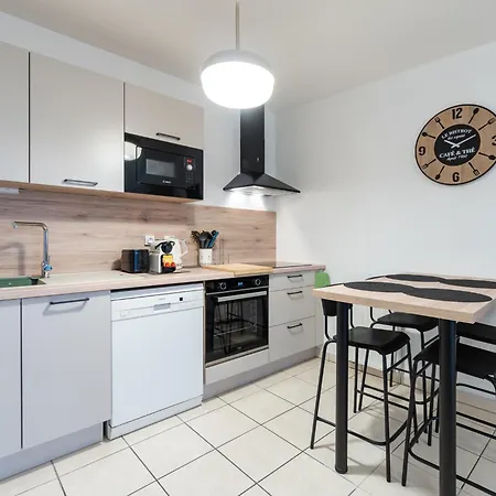 Cosy Corner Avec Garage Et Balcon Proche Part-dieu Apartment *