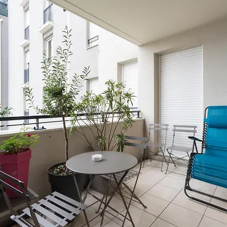 Cosy Corner Avec Garage Et Balcon Proche Part-dieu Villeurbanne